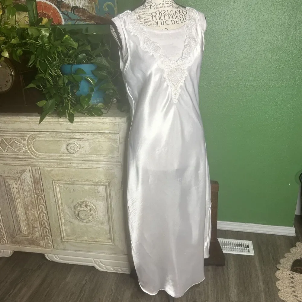 Vtg Dentelle White Satin Bias Cut Nightgown With Beads Small